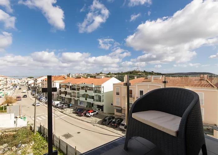 Elegant Sesimbra Escape -Terrace Bbq- Near Arrabida *